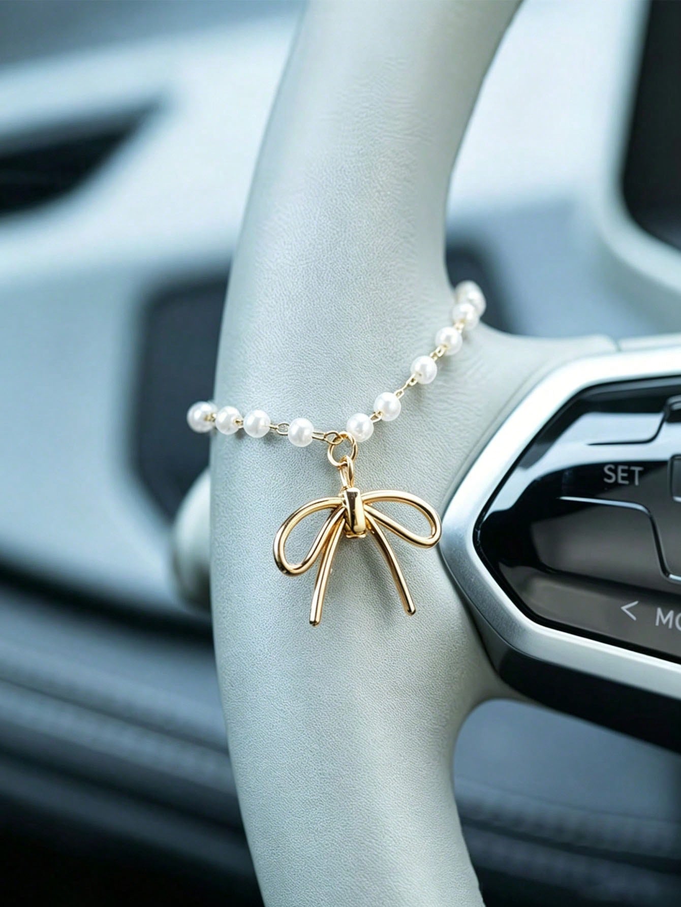 จี้รูปโบว์มุกสำหรับรถยนต์ วัสด - Interior Design Minimalist บทวิจารณ์และราคา